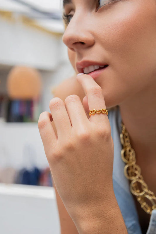 GOLDEN HEARTS RING